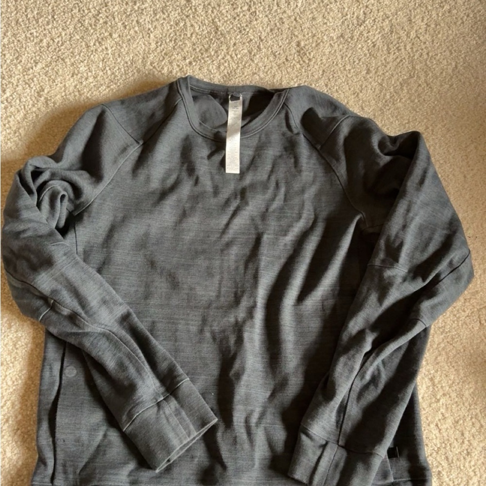 Men's lululemon grey crewneck